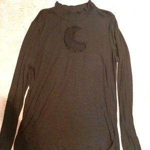 Moon turtle neck